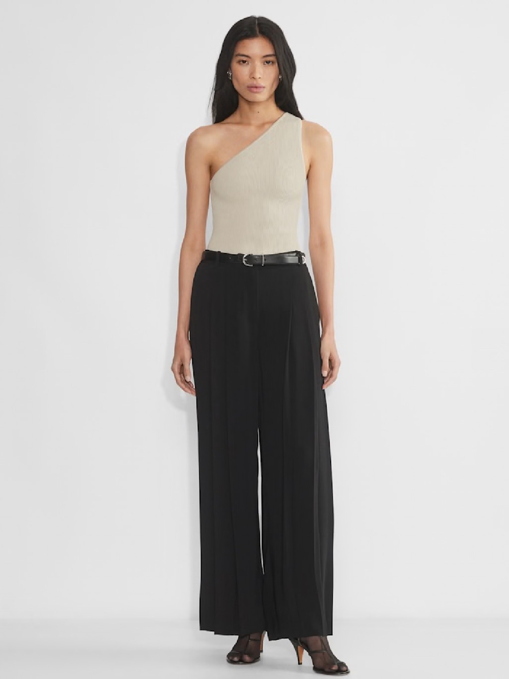 Aritzia Babaton Knit Sculpt One Shoulder Top